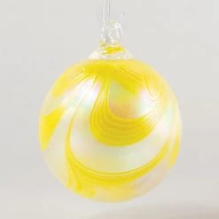 Classic Round Daisy Swirl