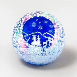 Seasonal Paperweight Winter Wonderland