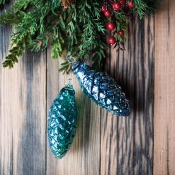 Vintage Pinecone Cranberry Luster Pinecones