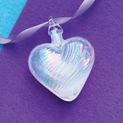 Birthstone Heart June: PEARL